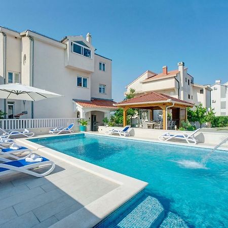Apartments Plavi Biser شيبينيك المظهر الخارجي الصورة
