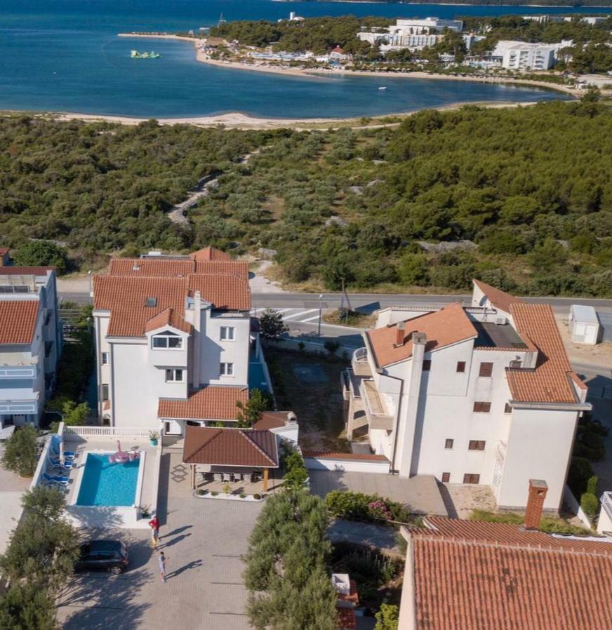 Apartments Plavi Biser شيبينيك المظهر الخارجي الصورة