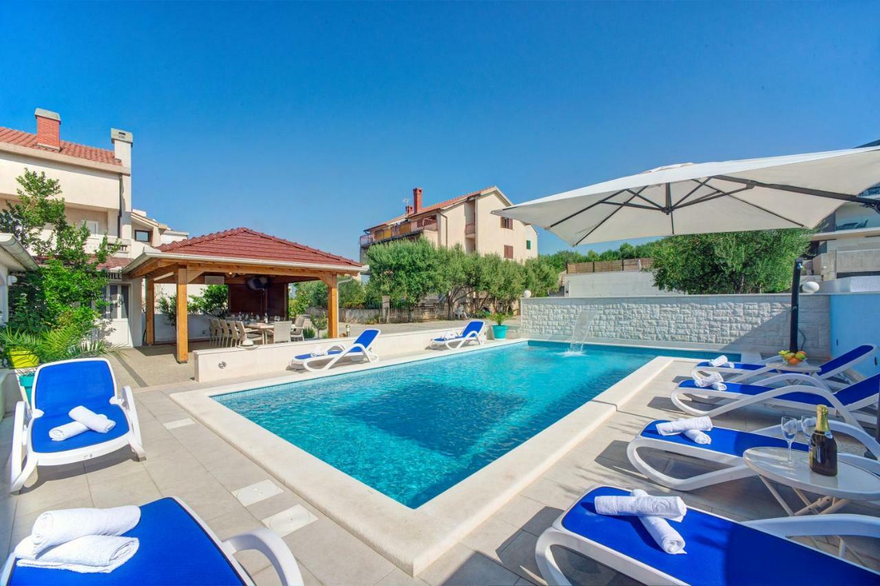 Apartments Plavi Biser شيبينيك المظهر الخارجي الصورة