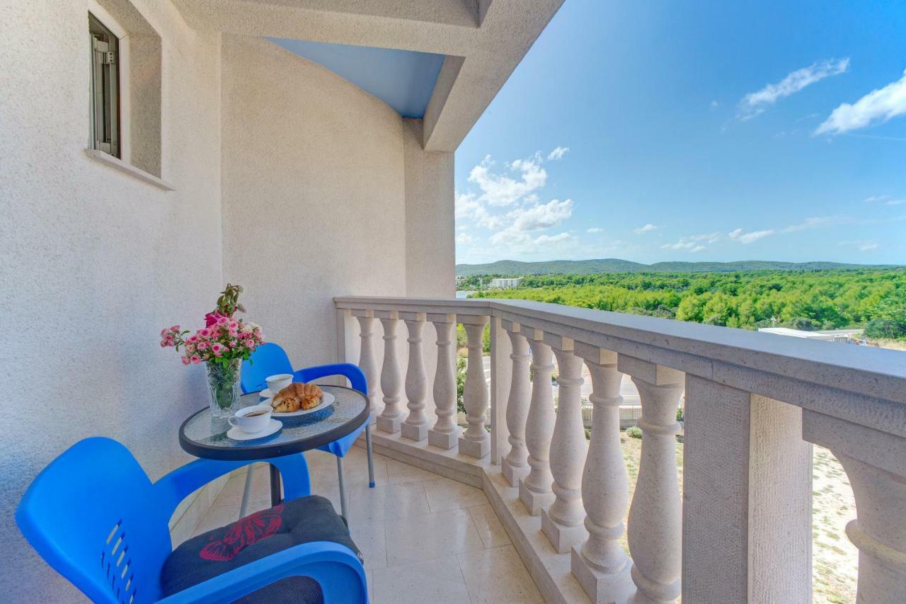 Apartments Plavi Biser شيبينيك المظهر الخارجي الصورة